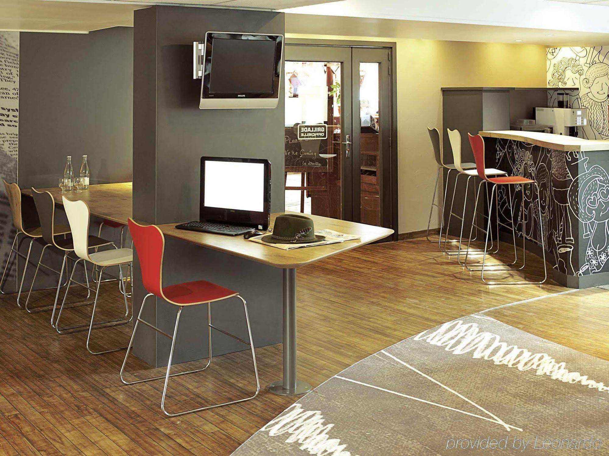 Ibis Paris Saint-Denis Stade Sud Экстерьер фото